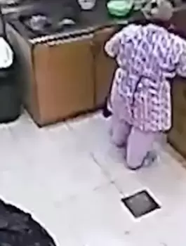 خادمة واسرة كويتية