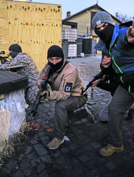 الجيش  الاسرائيلي يدرب  متطوعين للقتال ضد الروس