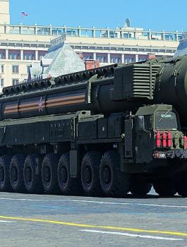 اميركا وروسيا  والحرب النووية