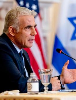 وزير  الخارجية الاسرائيلي ونظيره الاوكراني