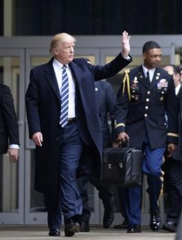 ترامب وبايدن