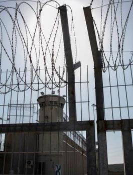 الاسرى  في  سجون الرملة