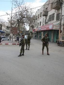 اغلاق الخليل