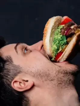 ماكوندالدز