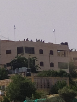 تسريب عقار جديد للمستوطنين في الخليل