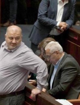 بنيت والنواب العرب وقانون المستوطنين