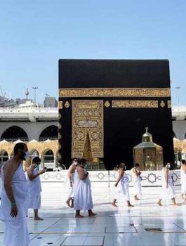 المعتمرين القادمين من الخارج