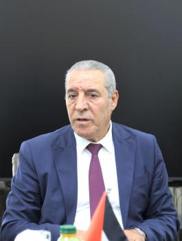 حسين الشيخ
