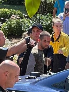 الروائي سلمان رشدي.jpg