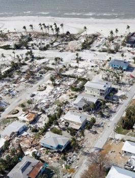 فيضانات في فلوريدا .jpg