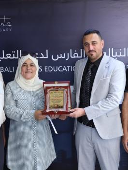 النبالي والفارس يدعم مدرسة رواد الغد الأساسية العليا