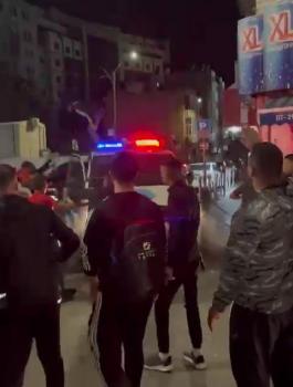 الاعتداء على مركبات الشرطة في رام الله