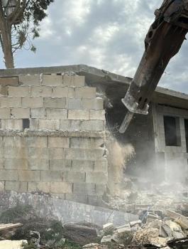 هدم.jpg