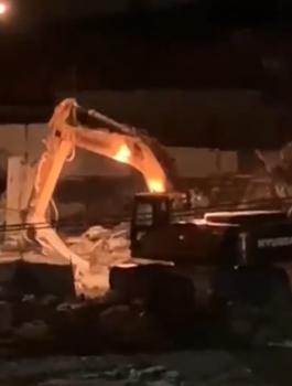 هدم.jpg