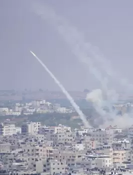 230510-gaza-rocket-mb-1313-812534.webp