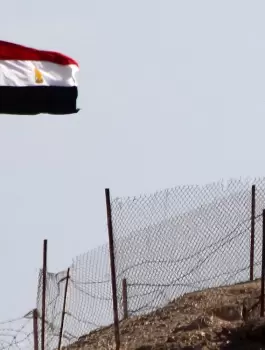 وفد امني مصري يصل القاهرة