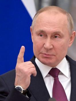 https___cdn.cnn.com_cnnnext_dam_assets_220216131509-putin-0215.jpg