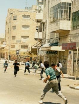 انتفاضة الحجارة