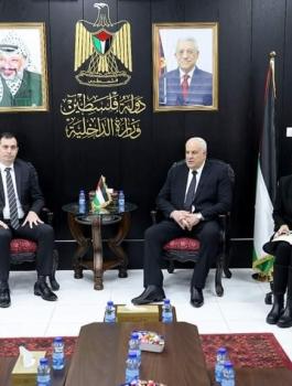 وزير الداخلية