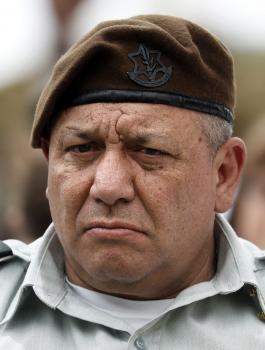 عضو مجلس الحرب ايزنكوت