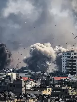 الطيران الحربي الاسرائيلي يقصف غزة