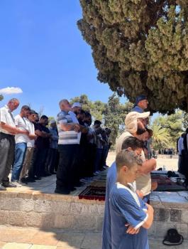 الصلاة في الاقصى