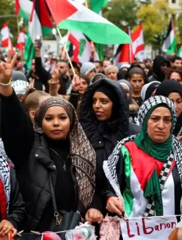 2024-10-05T163139Z_1463981935_RC2FEAAI1VNF_RTRMADP_3_ISRAEL-PALESTINIANS-ANNIVERSARY-GERMANY-PROTEST-1728203640.webp