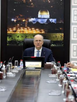 الرواتب في الضفة الغربية