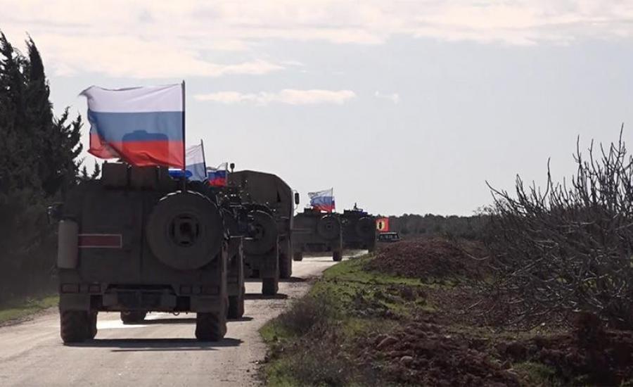 تسير دوريات روسية في منبج 