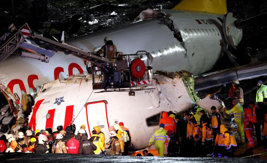 تحطم الطائرة التركية في اسطنبول 