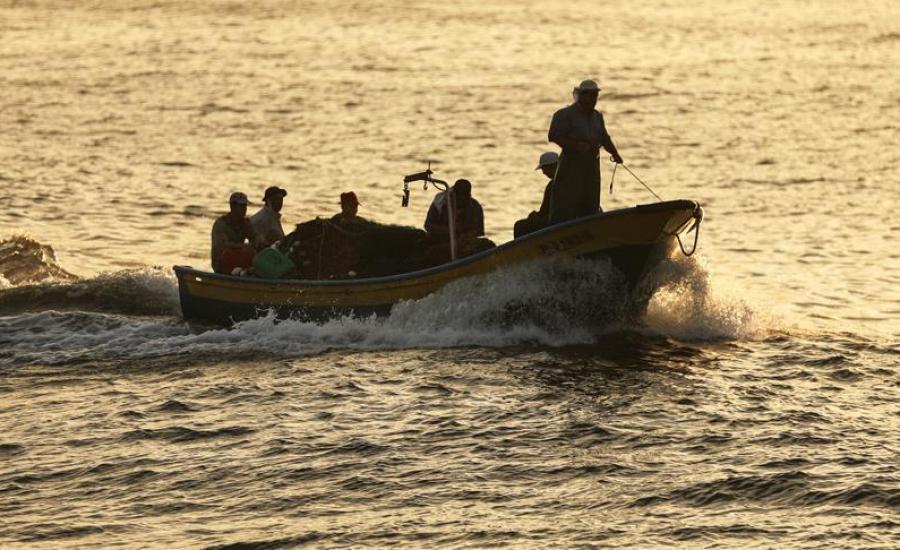 البحرية الاسرائيلية وزوارق الصيادين في غزة