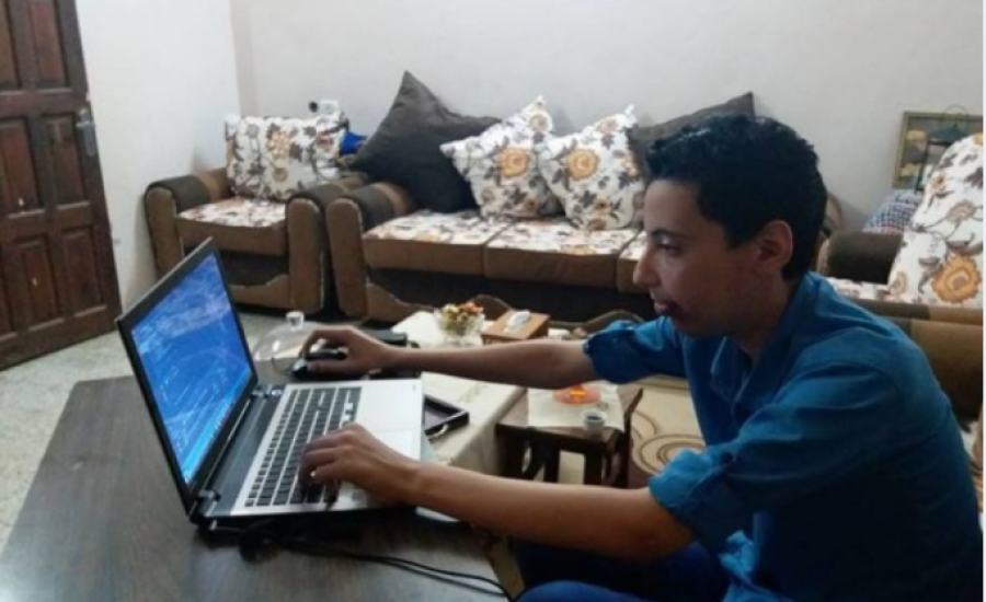 فتى من غزة ينتج ألعاباً احترافية تنافس العالمية