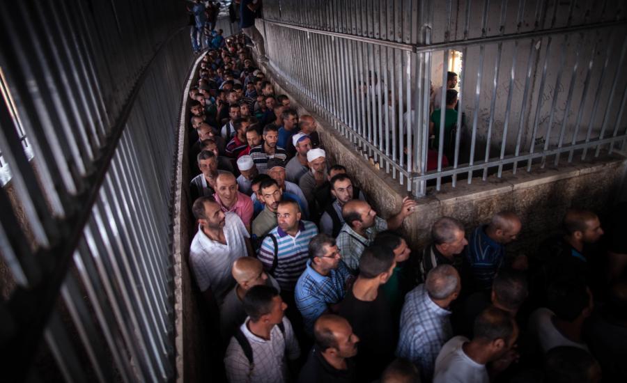 الاحتلال يعلن فرض إغلاق كامل على الضفة وقطاع غزة