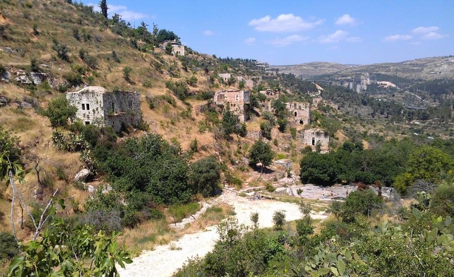 إسقاط مخطط إسرائيلية لإزالة آثار قرية لفتا المهجرة بالقدس