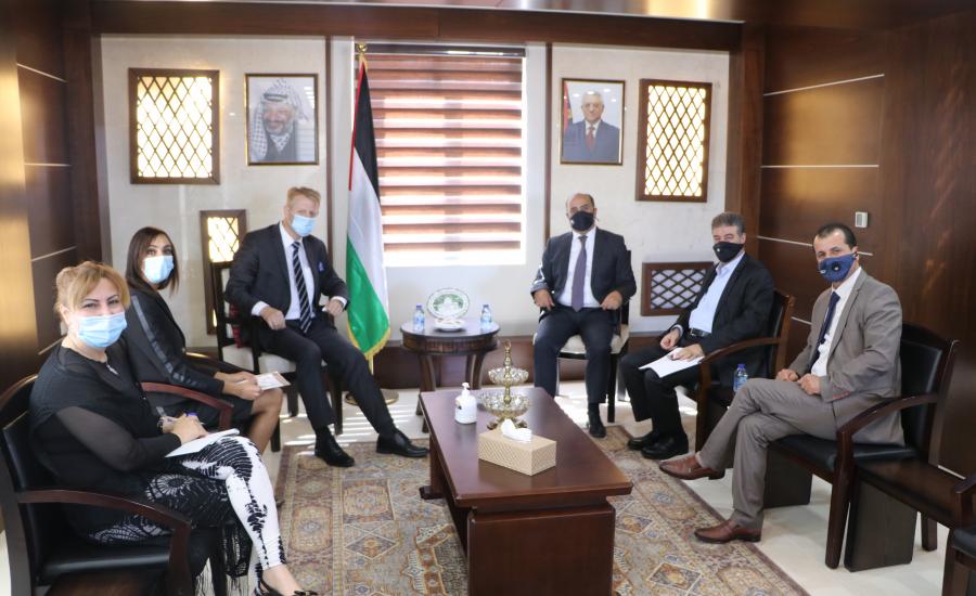 b380490f-b2c6-4a44-972e-b0446e8361a6