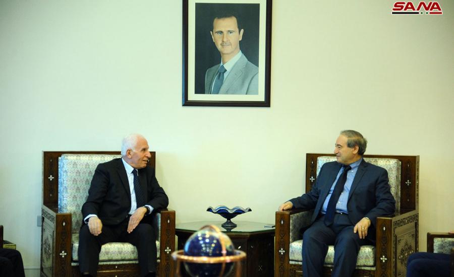 لقاء بين عزام الاحمد ووزير الخارجية السوري 
