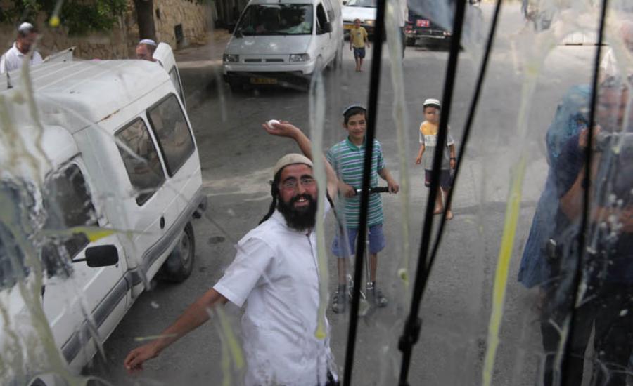 اصابة شاب جراء اعتداء المستوطنين عليه في القدس 