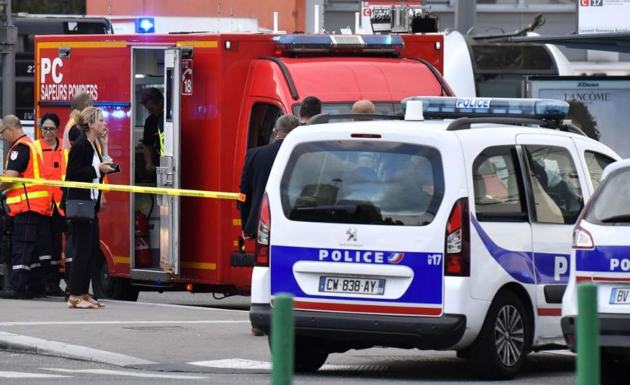 هجوم طعن في فرنسا 