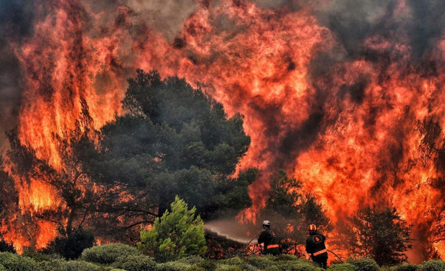 رئيس الوزراء اليوناني يعلن تحمله مسؤولية الحرائق
