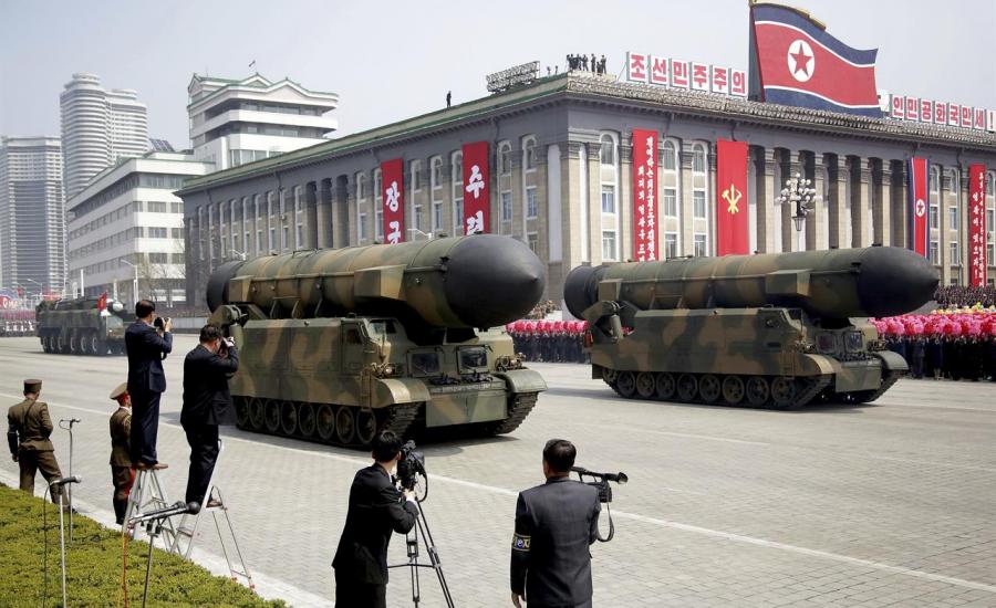كوريا الشمالية تنتهي من تحضير صاروخ باليستي يحمل رؤوس نووية يصل أمريكا