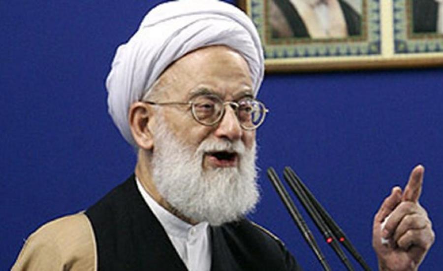 خطيب طهران يكفّر "آل سعود" ويصفهم بـ"عبيد ترامب" ويدعو للثورة عليهم
