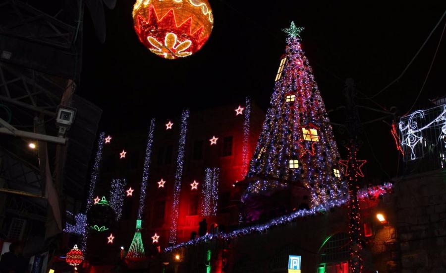 اضاءة شجرة الميلاد في القدس 