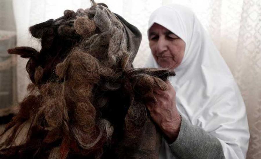 فلسطينية من الضفة الغربية تحتفط بقصاصات شعرها منذ 67 عاما 