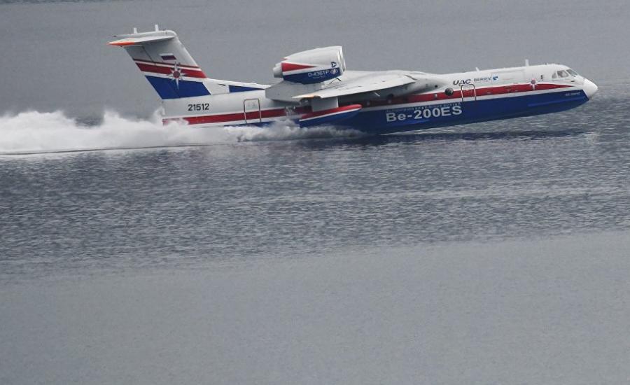 اكبر طائرة في العالم تقلع من الماء 