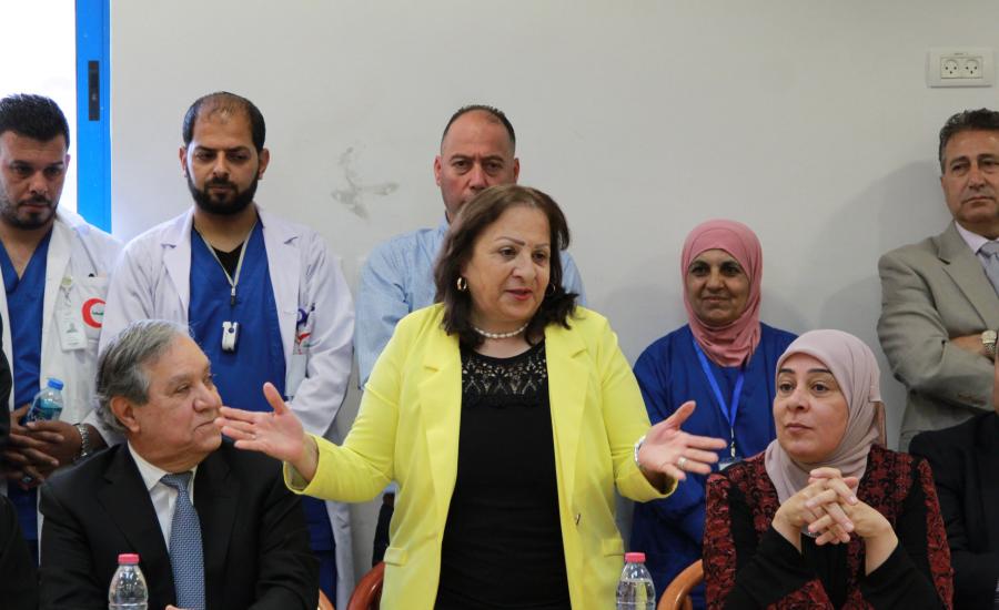 وزيرة الصحة وحجاج مصريين في بيت لحم 