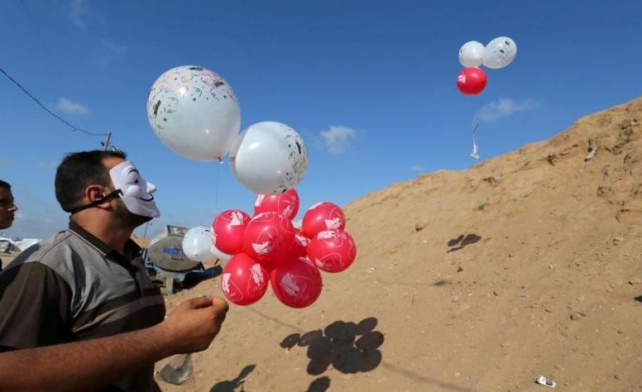 اطلاق بالونات حارقة من غزة 
