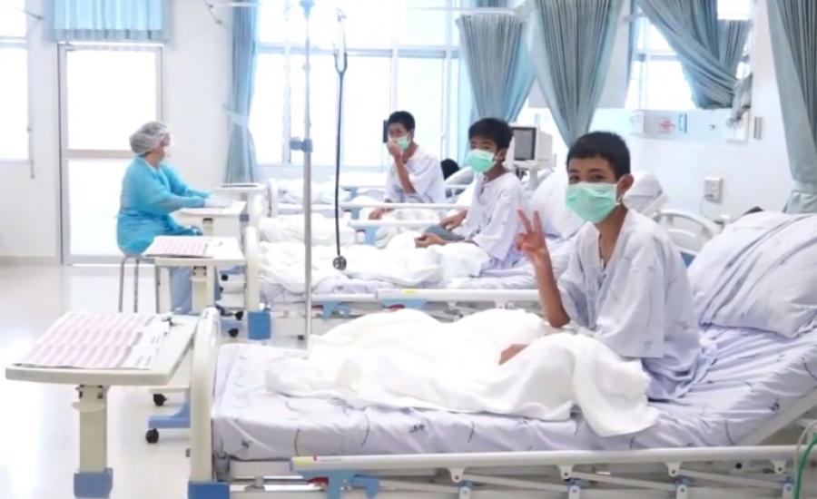 أطفال الكهف في تايلند يتلقون العلاج في المستشفى 
