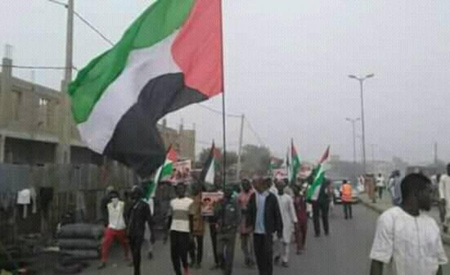 الآلاف في نيجيريا يطالبون رئيسهم بكسر صمته تجاه الظلم الذي يتعرض له الفلسطينيون