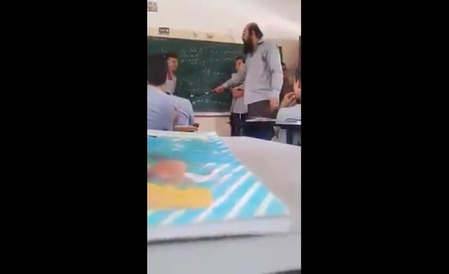 وقف عمل المدرس الذي عنف طلابا في غزة 