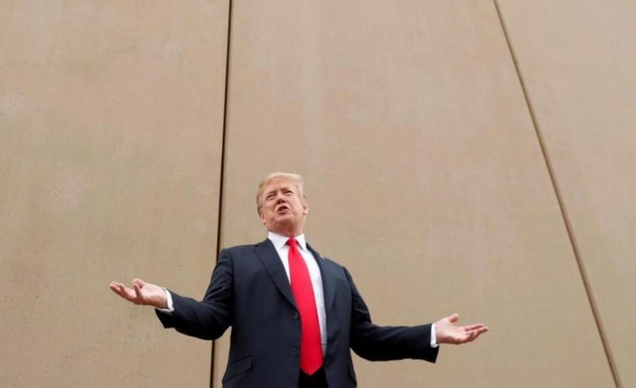 ترامب والجدار مع المكسيك 